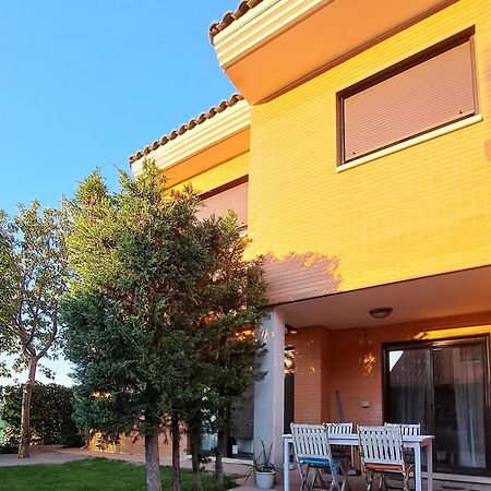فيلا La Casa Del Cipres Aldeamayor de San Martin المظهر الخارجي الصورة